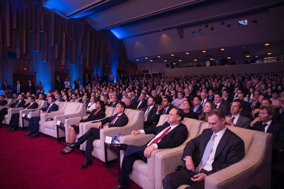 蓝狮平台登录:王健林告别好莱坞:最辉煌时曾被六大影业老板簇拥,万达院线遍布全球